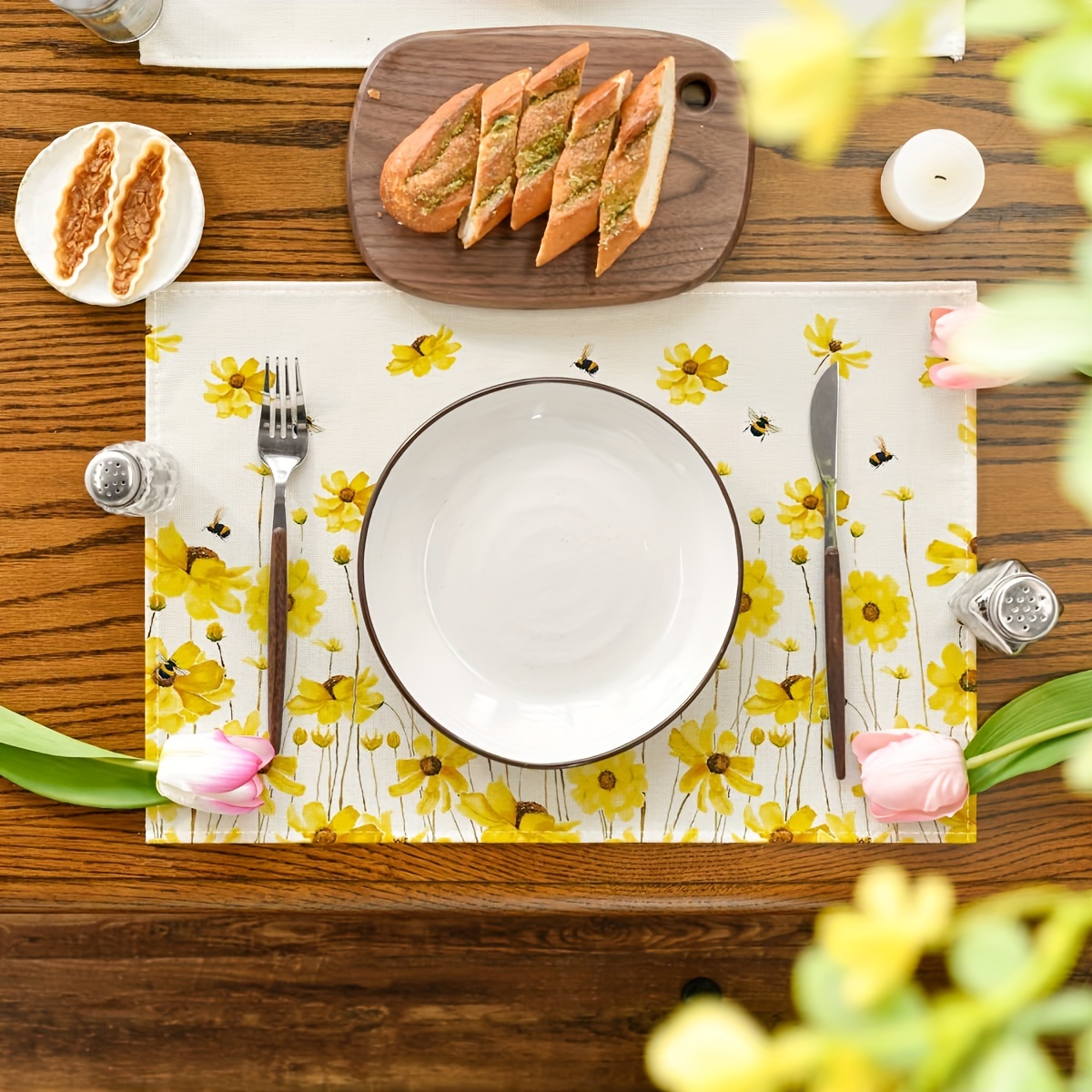 Spring Placemats, Linen Yellow Flower Bee Pattern Placemats Dining