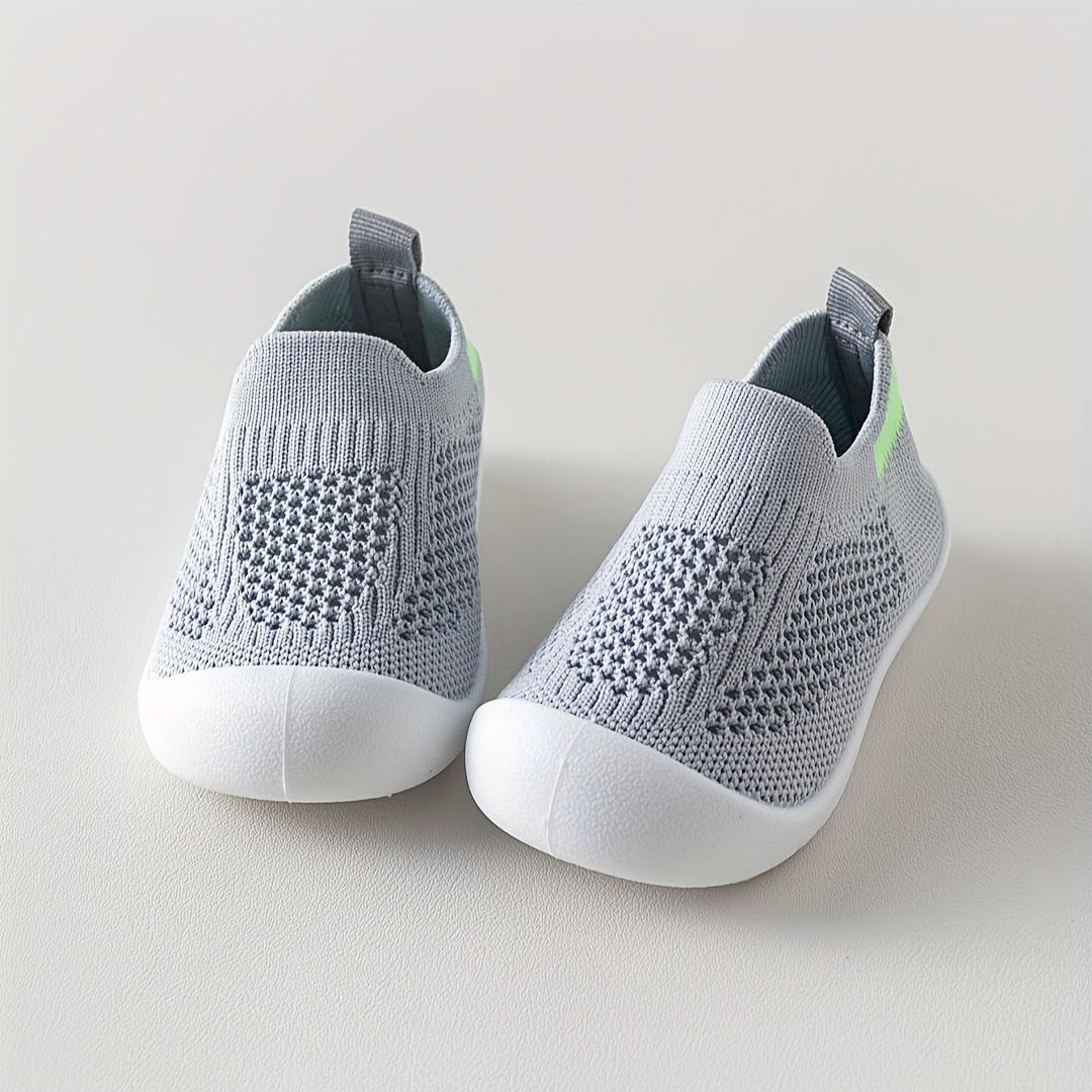 A Pair of Fashionable Breathable Mesh Solid Color Baby Walking Shoes, New Summer 2025 Style with Soft Anti-Slip Sole, 0-24 Months Slip On Toddler Training Shoes in Multiple Colors, Slipon Convenience, Breathable Mesh Design, Soft Fabric Lining, Durable Rubber Sole, Parents Shopping, New Walkers