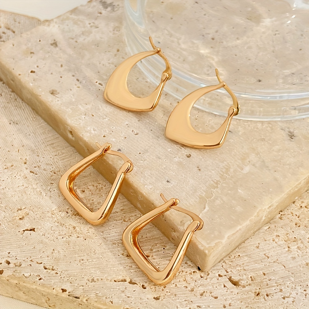 Geometric clearance design earrings