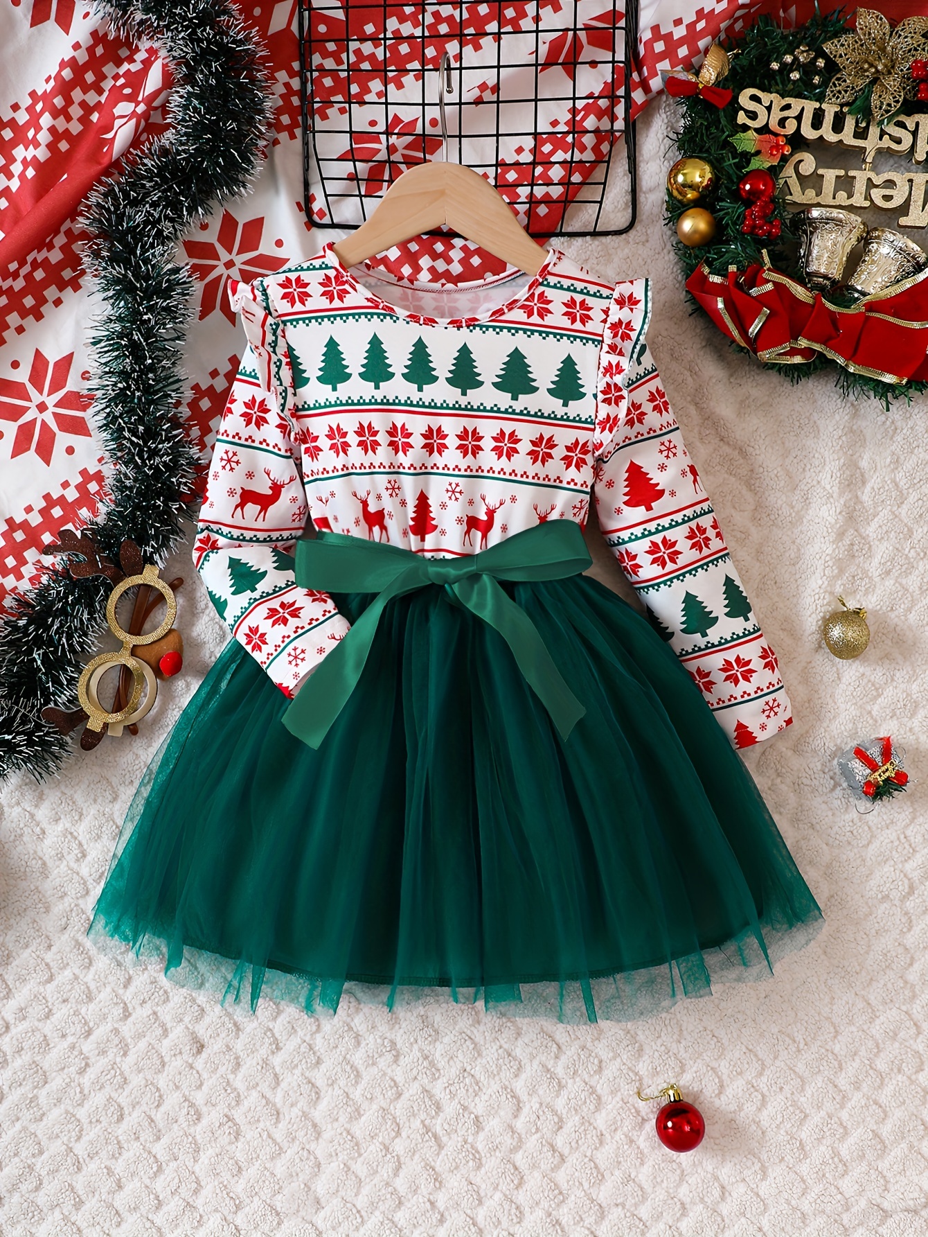 Girls Christmas & Holiday Dresses & Outfits