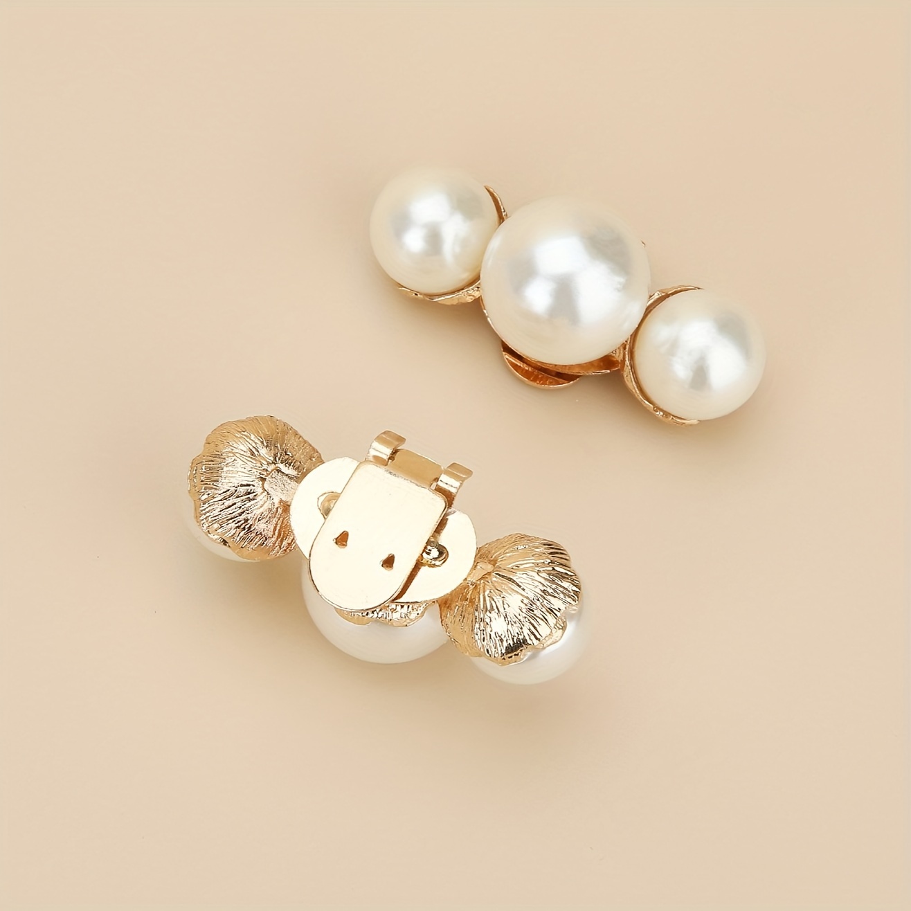 E-shop 2er-Pack Minimalistische Atmosphärische Große Perle Kreative Schnürsenkel Schnalle Schuhclip Abnehmbare Schuhschnalle Ornament Zubehör Hochzeit