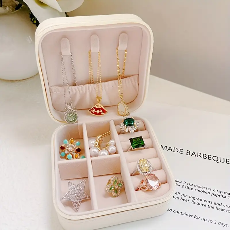 классический бархатный однослойный органайзер для украшений компактная коробка для хранения цепочек, колец, серег, аксессуаров с надежной застежкой детали 2