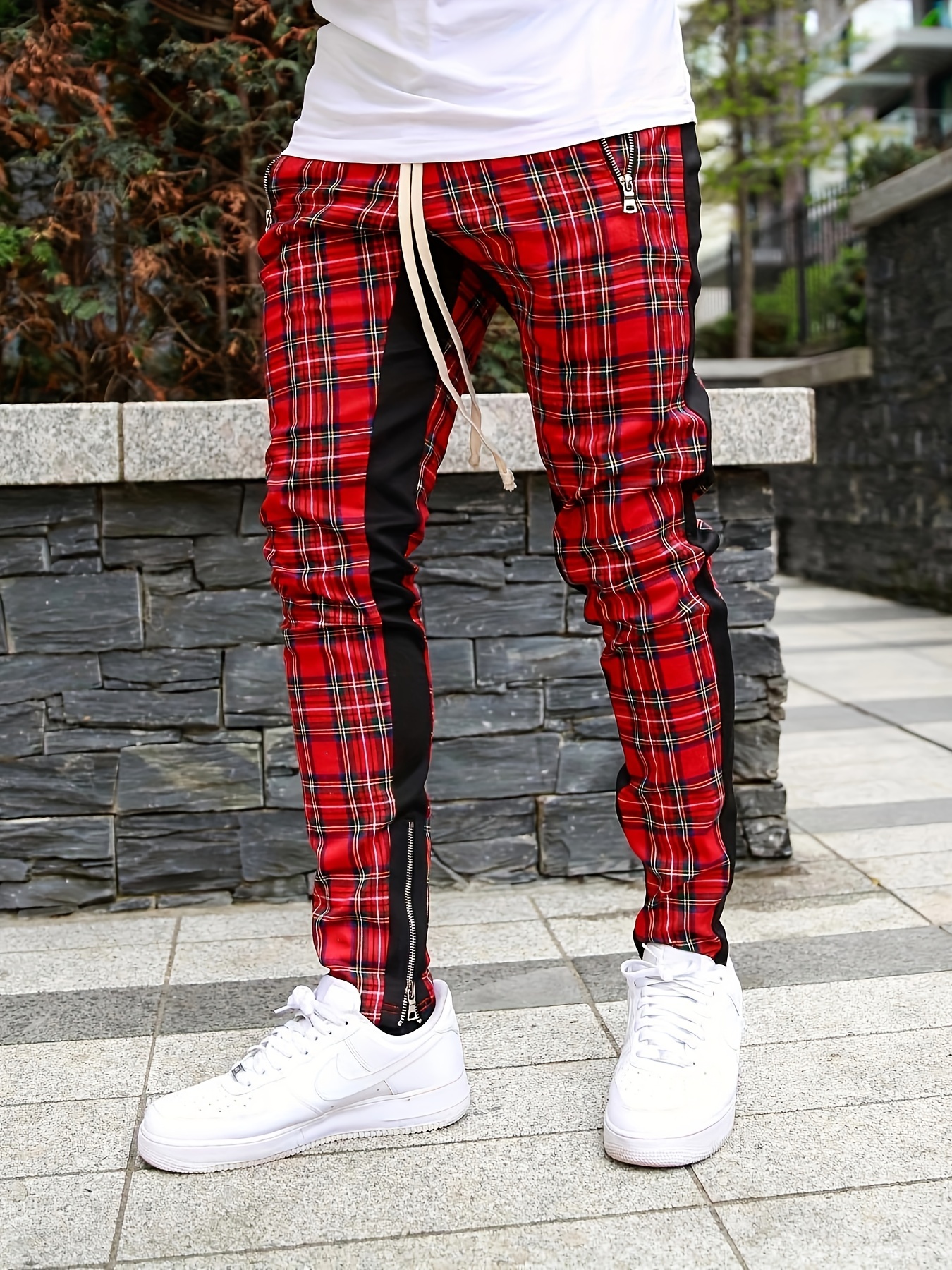 What are comfortable casual pants/trousers for men that are not
