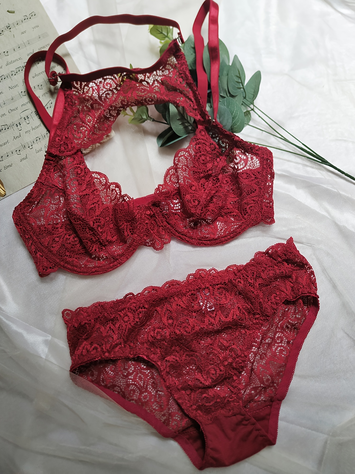 💫 new never used Lacy bras set of 3