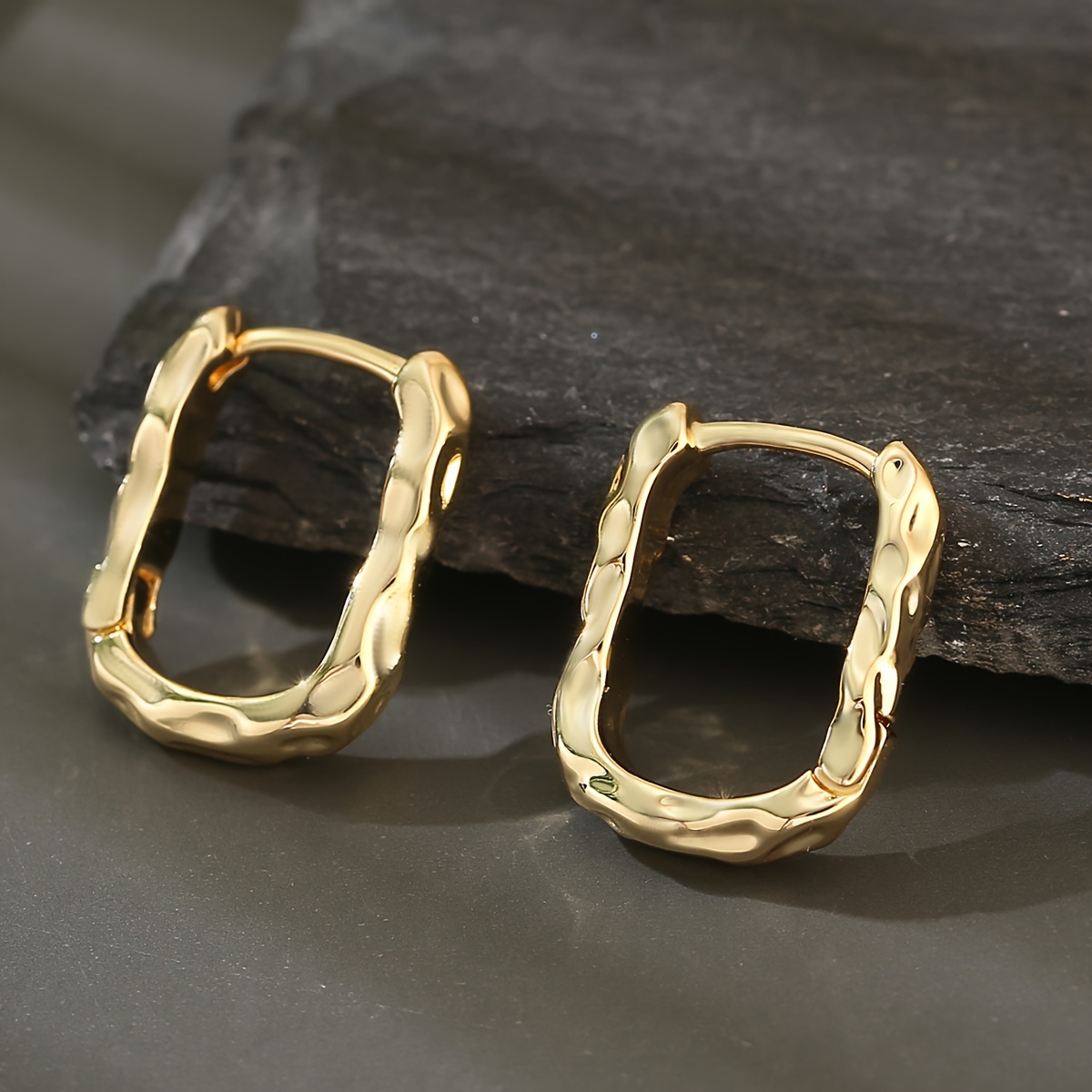 

Simple Hollow Square Shaped Hoop Earrings With Hammer Design Copper Jewelry Vintage Elegant Style For Women Daily Wear