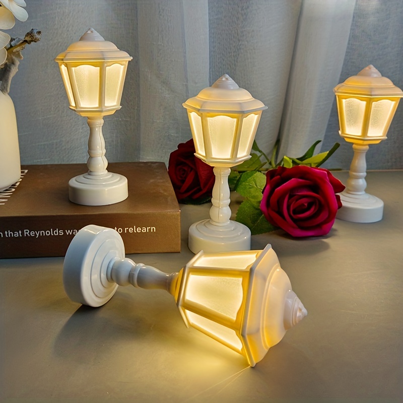 DJSDN Mini lámpara de mesa LED Retro, pilas de botón, lámparas de  escritorio, luces de noche táctiles, lámpara de diseño de calle, luz de  noche, decoración de habitación (Color : S4) 