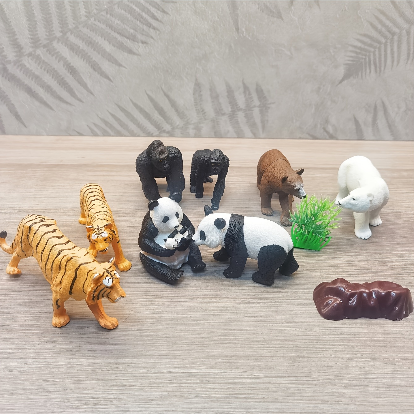 Figuras de animales de safari jumbo, juego de 12 piezas de zoológico  africano de la selva africana, elefante realista, jirafa, juguetes de león  para