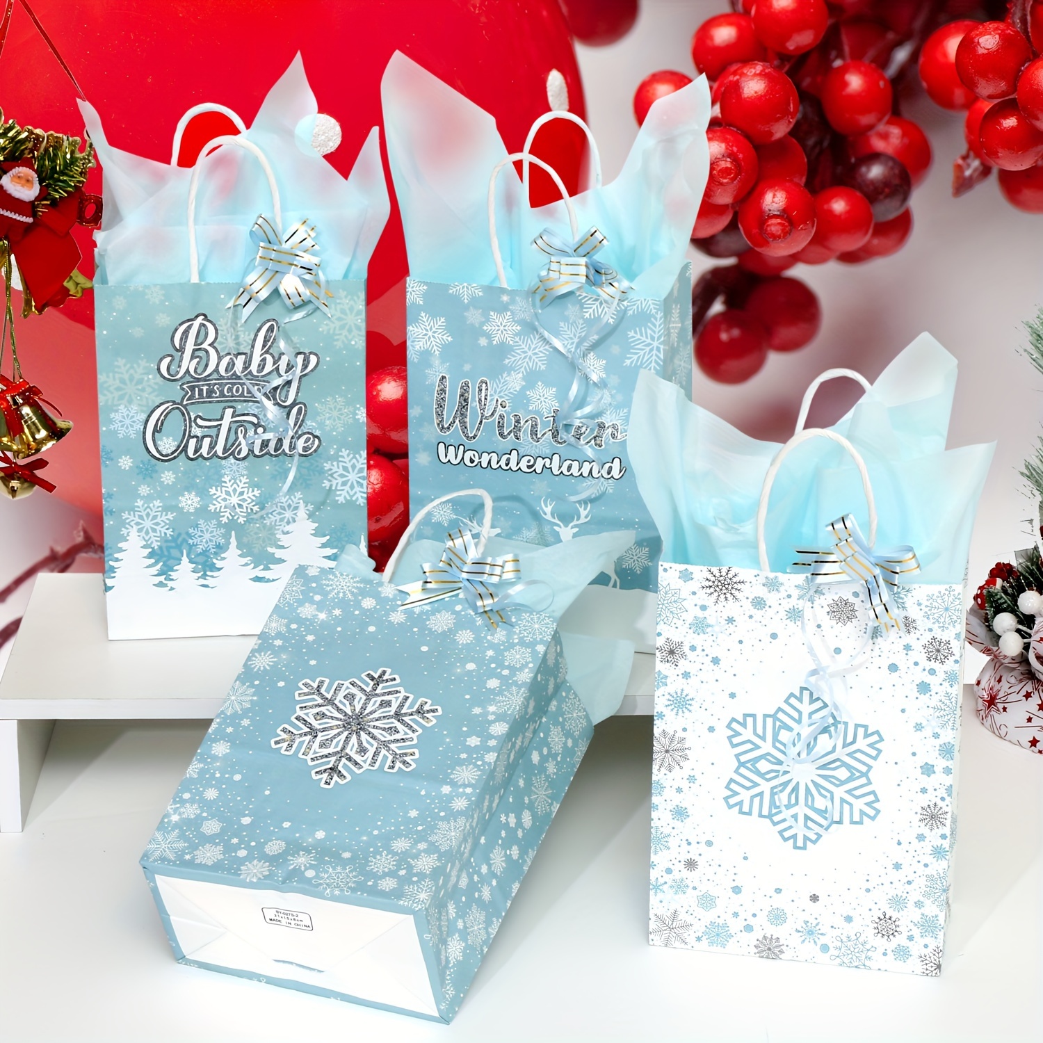  20Pcs Snowflake Party Favors Bag, Winter Frozen Non-Woven Candy  Treat Bags, Winter Theme Goodie Gifts Tote Bags for Kids Snowflake Holiday Party  Winter Wonderland Birthday Baby Shower Party Supplies : Home