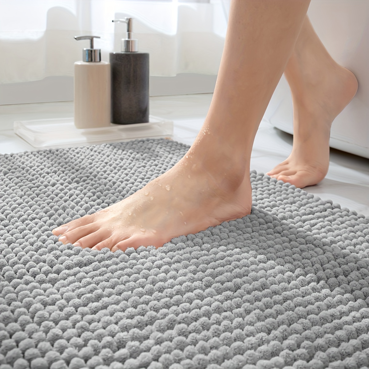 JTdiffer Small Bathroom Rug 15x19 inch Non Slip, Super Absorbent Bathroom  Mat, Extra Soft Bath Mat and Quick Dry Chenille Bath Rugs Carpet for RV