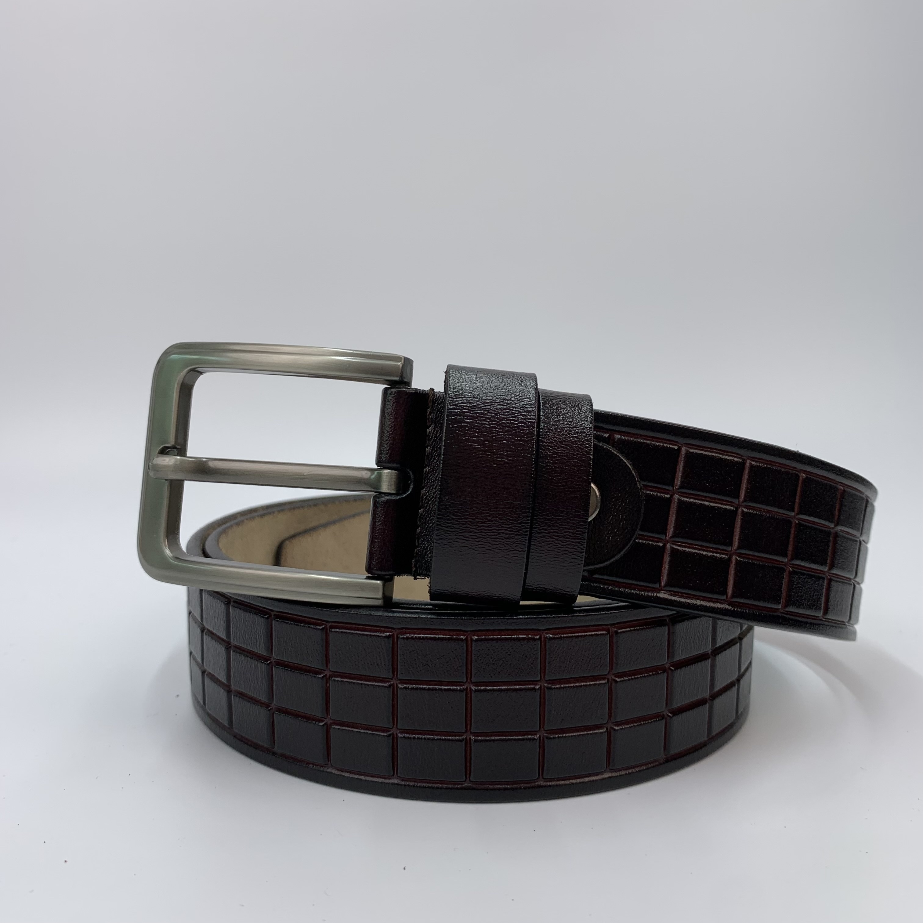 Men's Checkered Pattern Genuine Leather Belt, Alloy Pin Buckle Belt, Men's  Exquisite Father's Day Christmas Gift, With Keychain - Temu