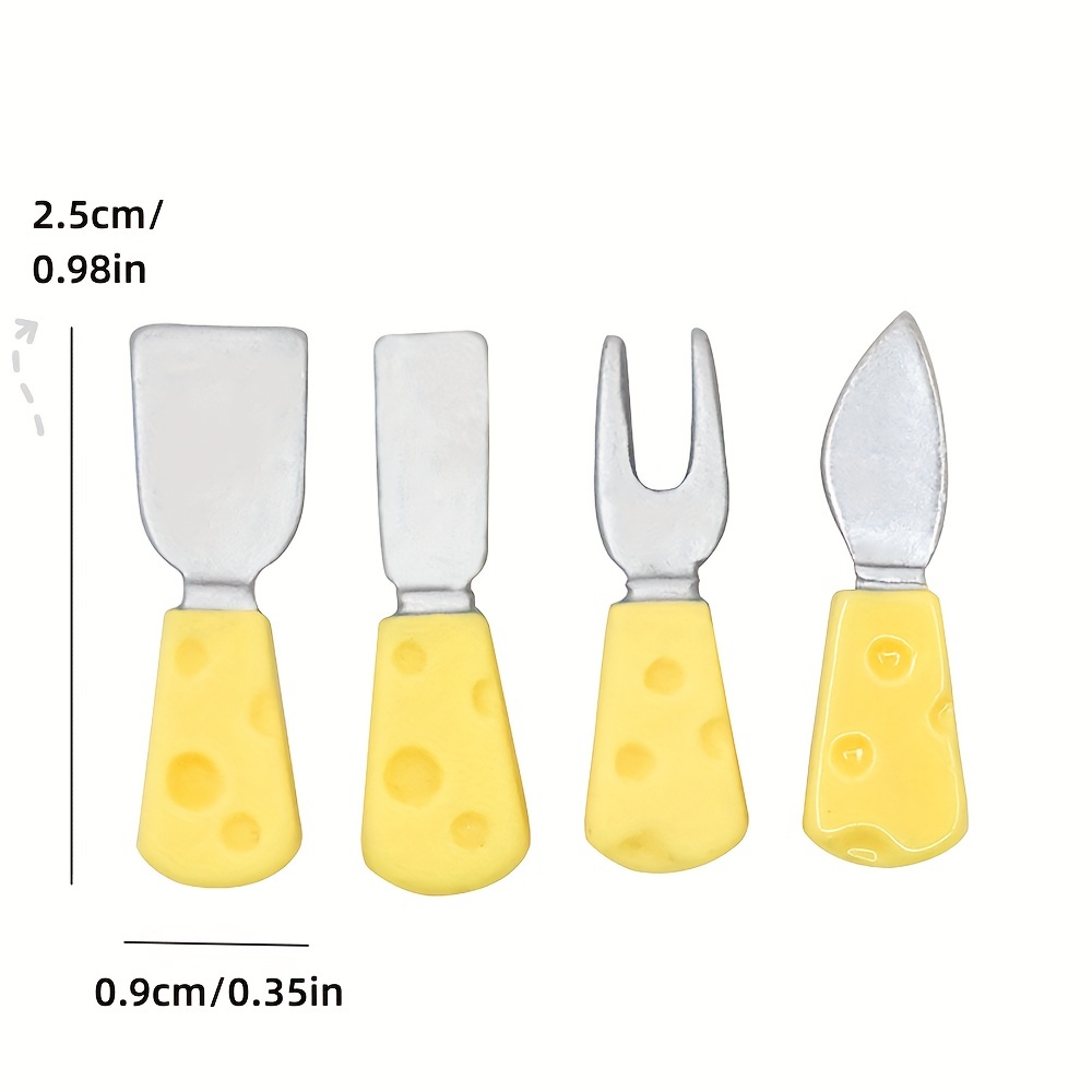 Miniature Cheese Knives (Set of 4), Dollhouse Cutlery