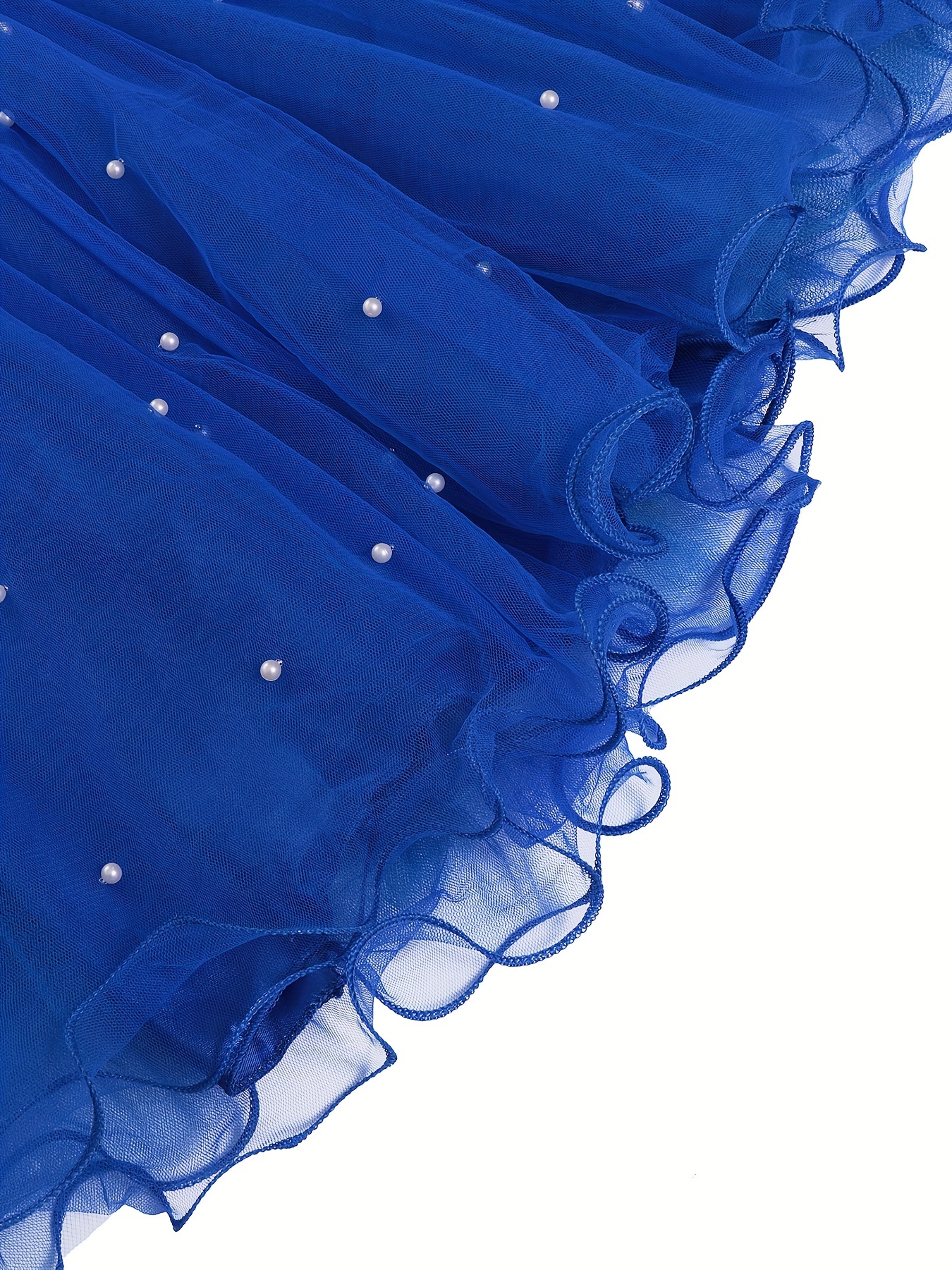 Giovane Principessa in Blu, Elegante Vestito Bianco E Guanti Bianchi  Immagine Stock - Immagine di dolce, vestito: 178791485