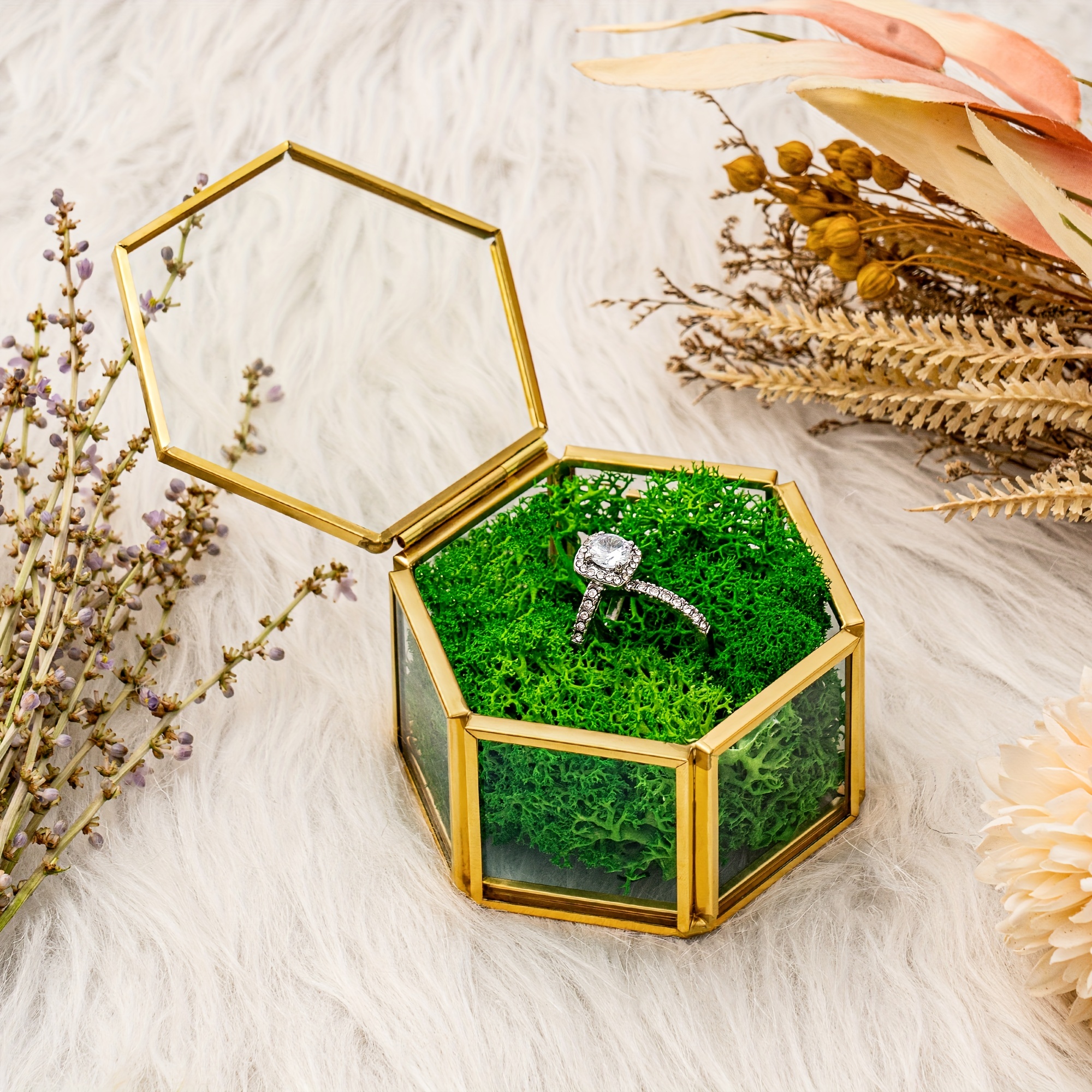 

Hexagon Glass Ring Box With Moss, Engagement Wedding Ceremony Ring Box, Birthday Anniversary Gifts For Women Upscale Jewelry Display Supplies