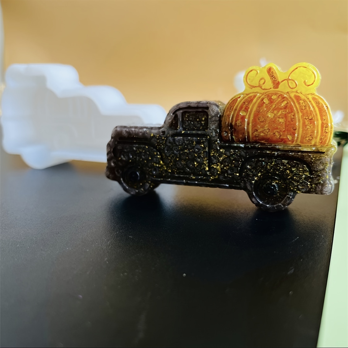 Truck with Pumpkins - Silicone Freshie Mold