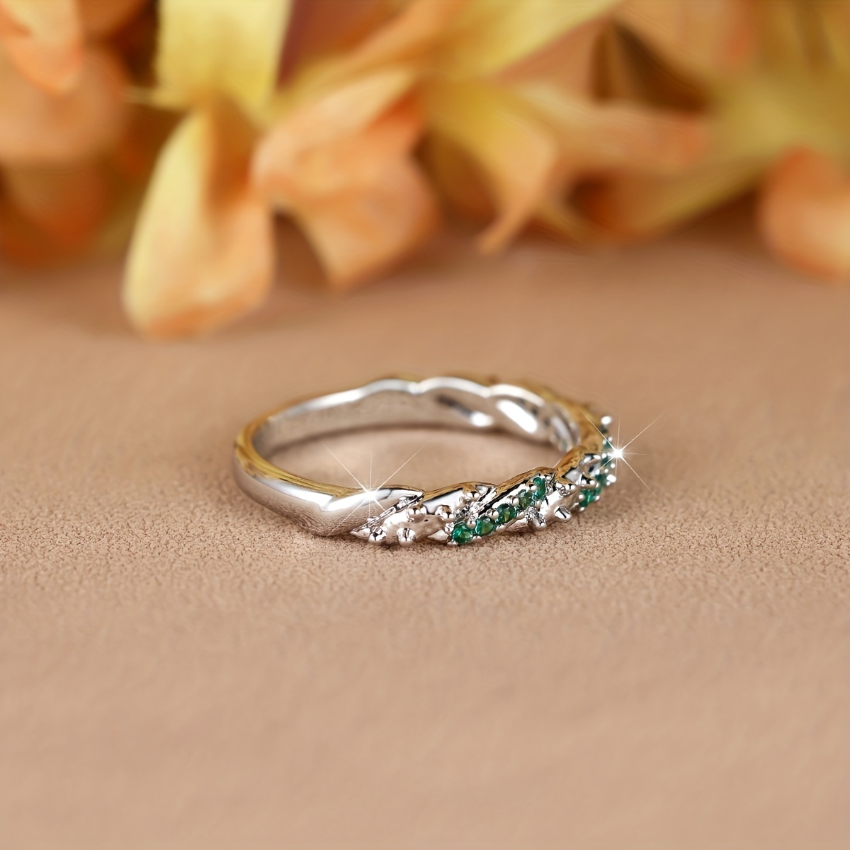 Intertwined Ring Inlaid with Shining Green Zircons, Boho Style