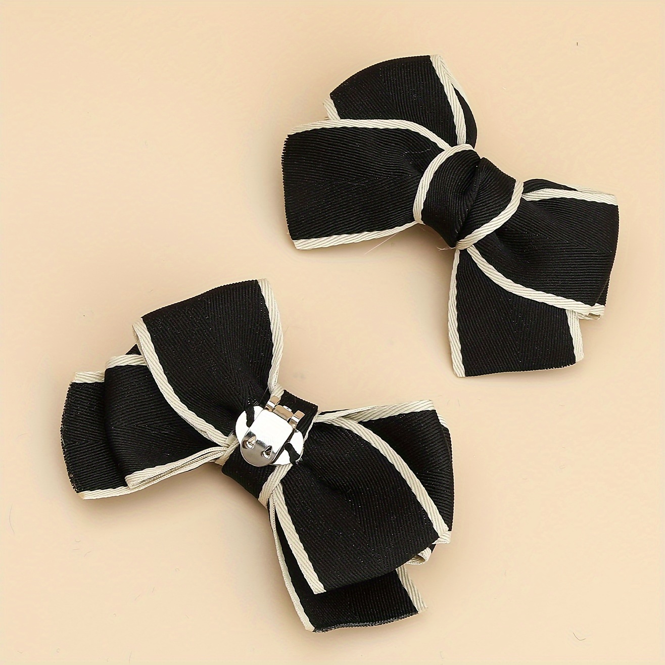 Image of A Pair Of College-style Fabric Bow Shoe Clips, Sweet And Cute In Japanese And Korean Style, With A Retro European And American Vibe, Featuring A Black And Contrast For A Chic Look
