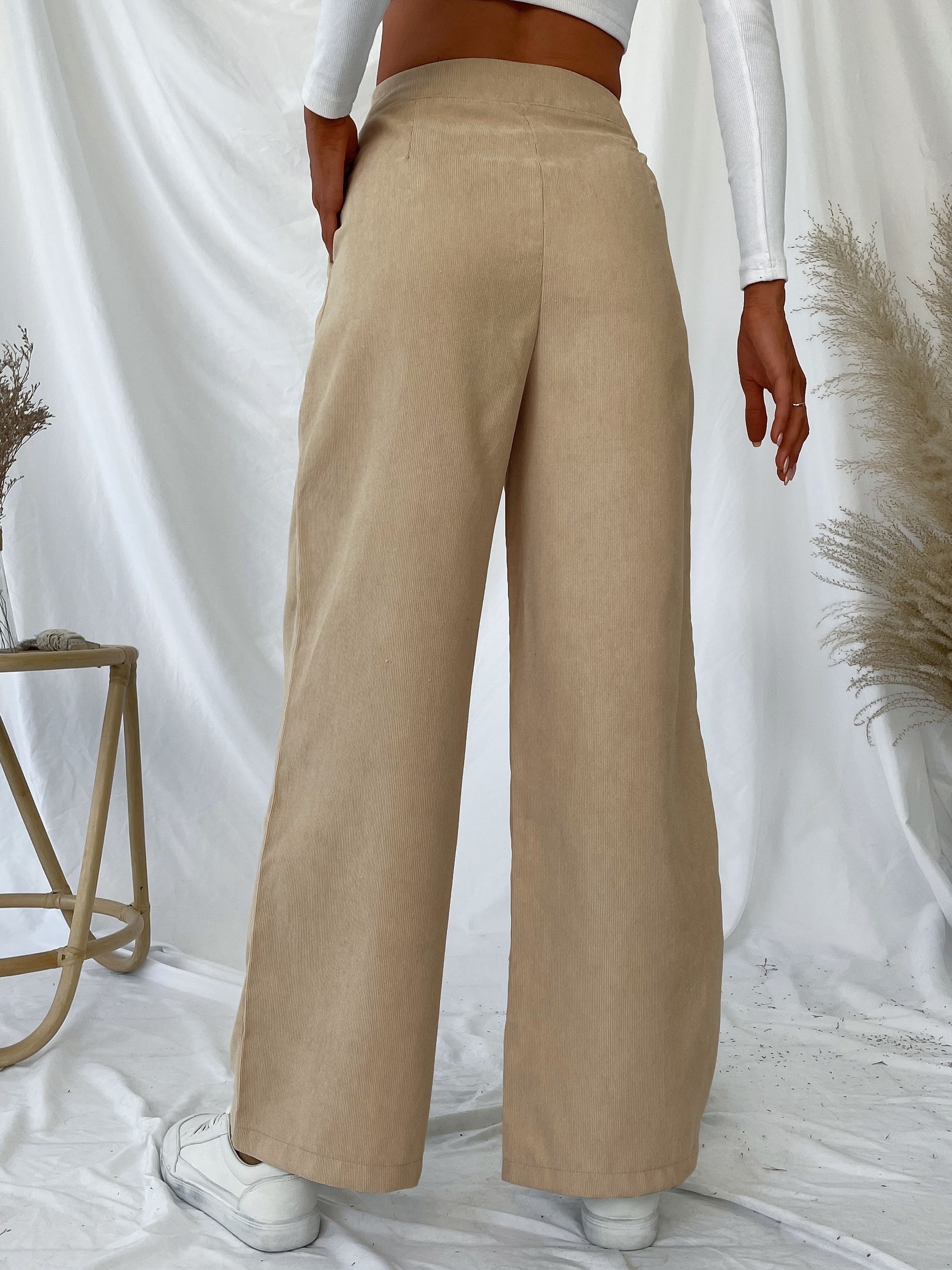 Pantalones casuales de pierna recta de pana con bolsillo lateral