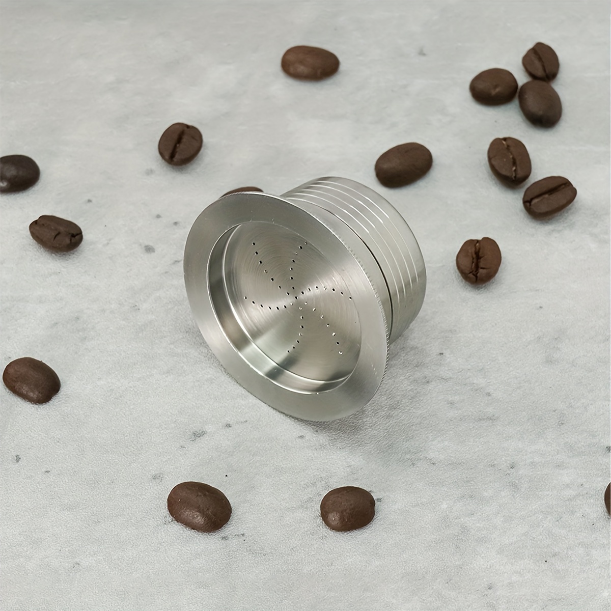 RECAFIMIL Confezione da 2 tappi riutilizzabili compatibili con capsule  Nespresso Vertuo e VertuoLine, ricaricabili per cialde da caffè, con  cucchiaio