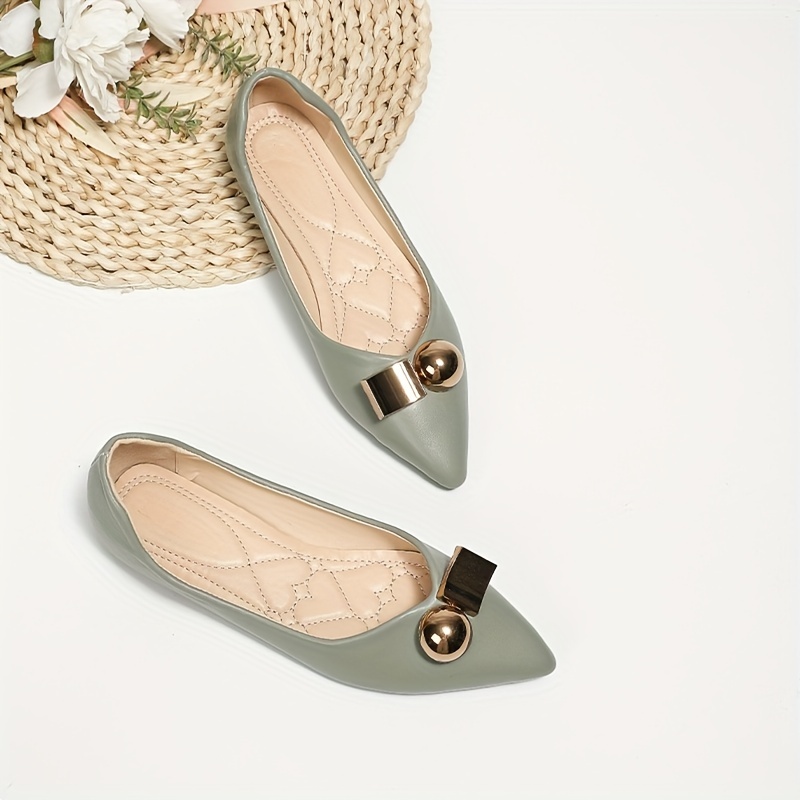 Women's Metal Decor Flat Pointed Toe Soft Sole Shoes