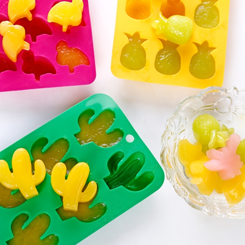 1pc Penguin Design Ice Cream Mold, Cute Green Silicone Ice Cube Mold For DIY