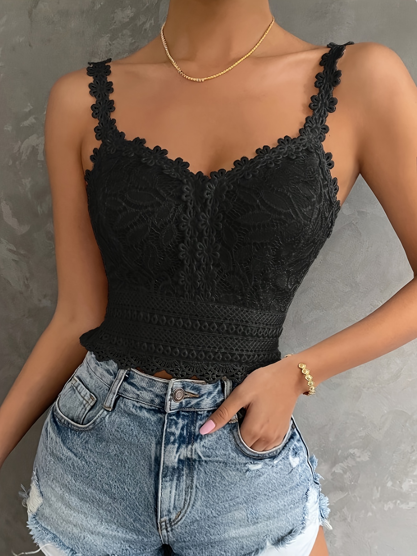 Floral Lace Spaghetti Strap Crop Tops for Women Summer Sleeveless Sexy Cami  Tank Top V Neck Bralette, Black, Small