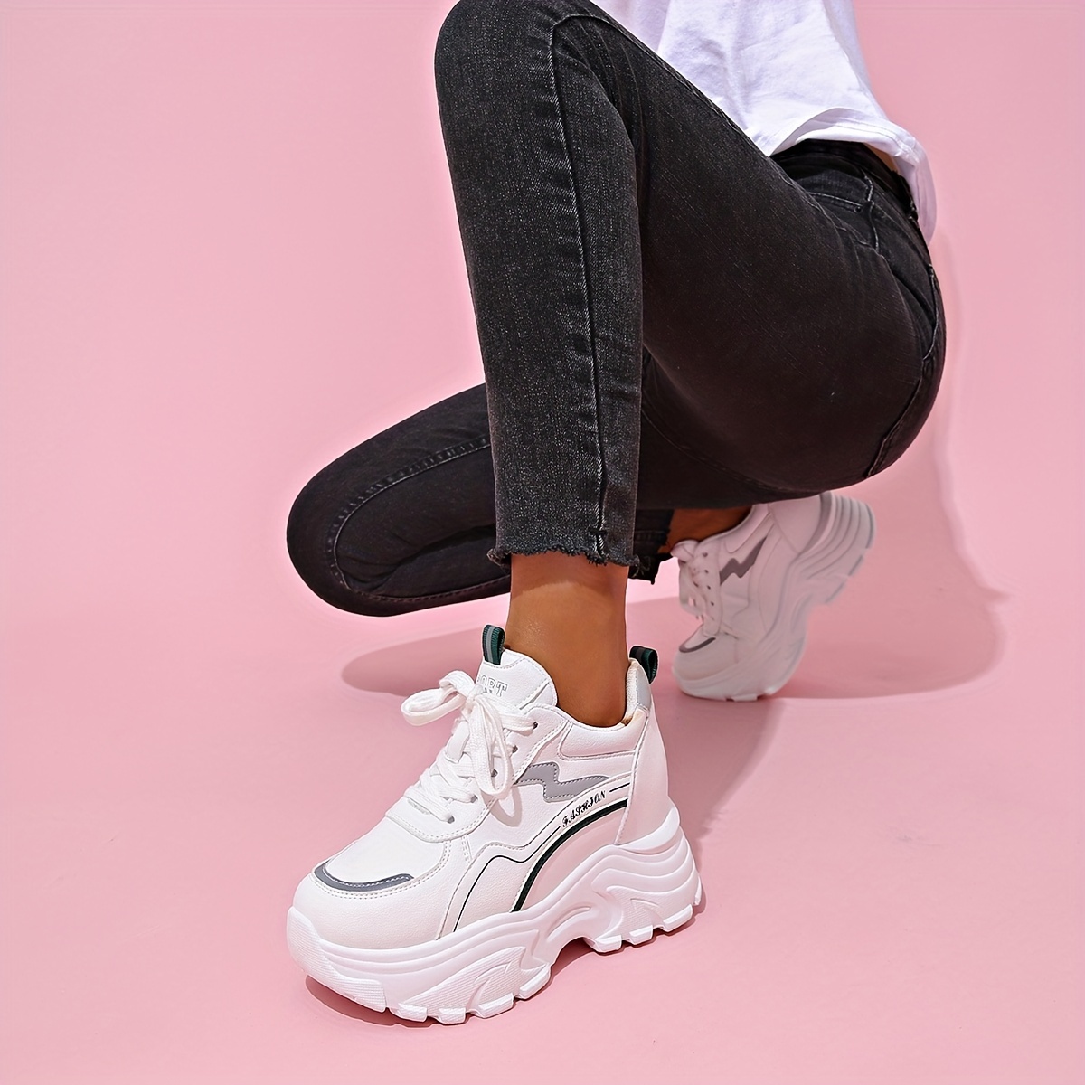 Women's Thick Bottom Sport Shoes Lightweight Non slip Chunky Sneakers