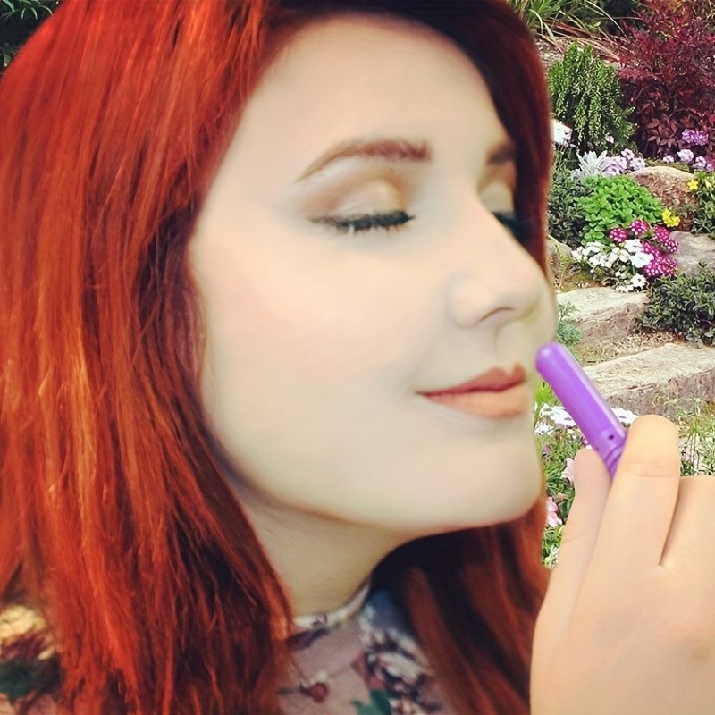 Eco-Friendly Aromatherapy Nasal Diffuser with Wicks