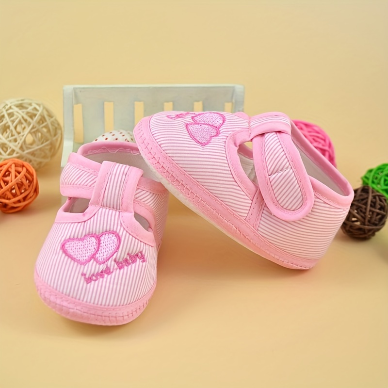 Cute Heart Comfortable Sneakers For Baby Girls, Lightweight Non Slip Shoes For Indoor Outdoor Walking, Spring And Autumn