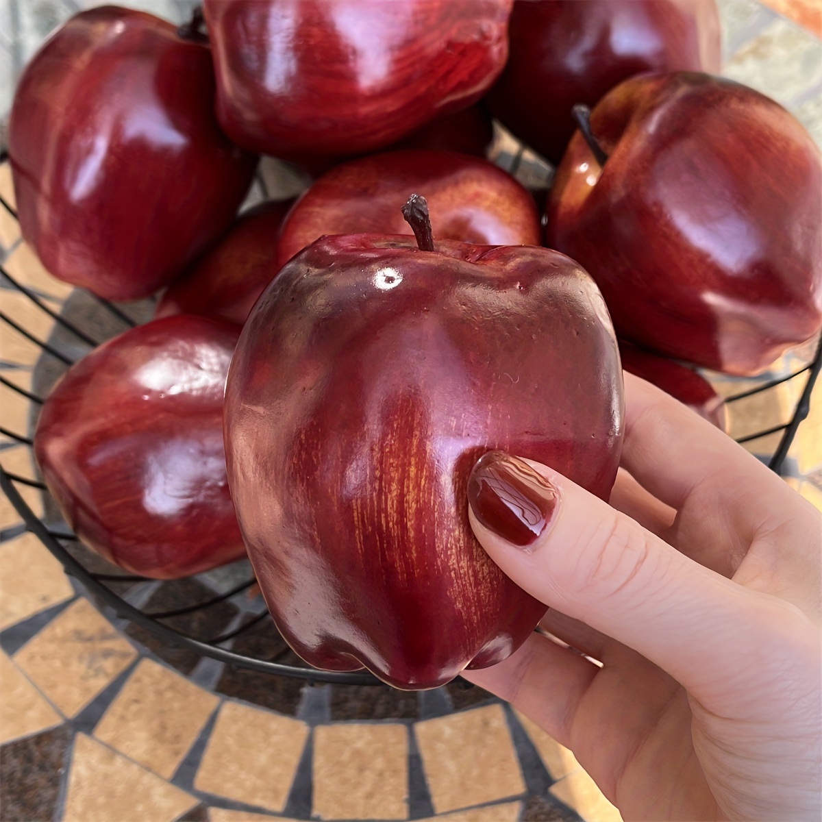  10 Pcs Artificial Apples Fake Frutis Apples, Simulation Apples  for Home Decoration Lifelike Normal Size Apples Fake Apples for Kichen  Party Chirstmas Decor (5Pcs Red Apple + 5 Pcs Green Apple) 
