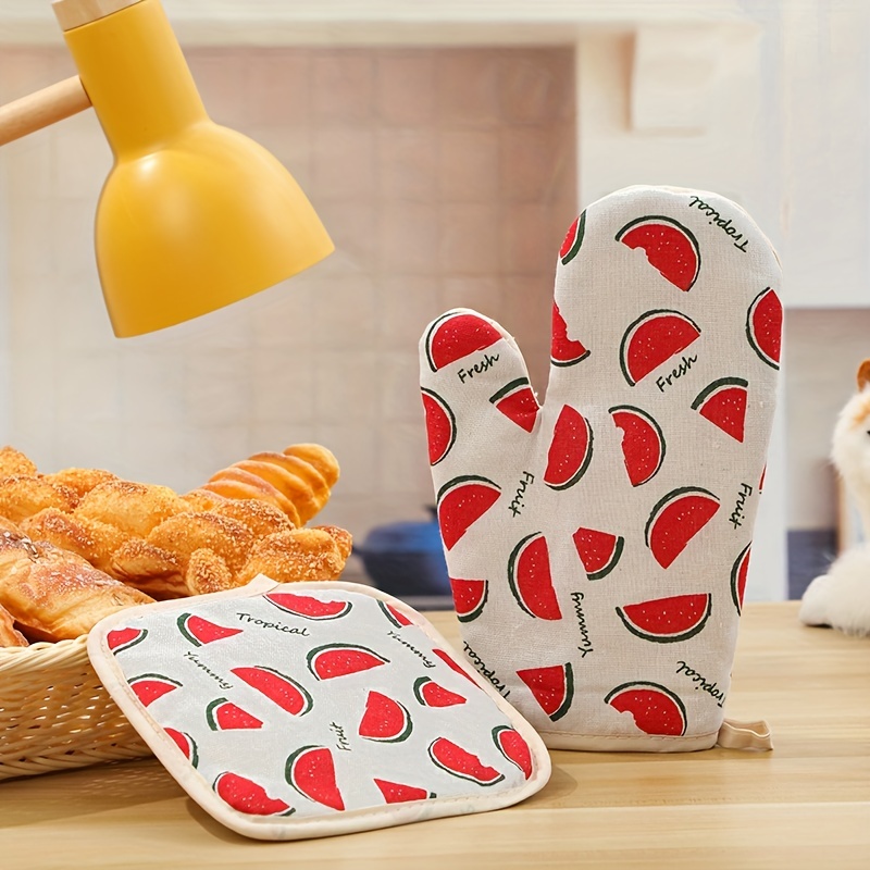 Heat Resistant Animal Printed Oven Mitts And Pot Holder Set - Non-slip,  Bpa-free, Perfect For Bbq, Baking, And Cooking - Insulated Hot Pads For Hot  Dishes And Pans - Essential Kitchen Supplies 