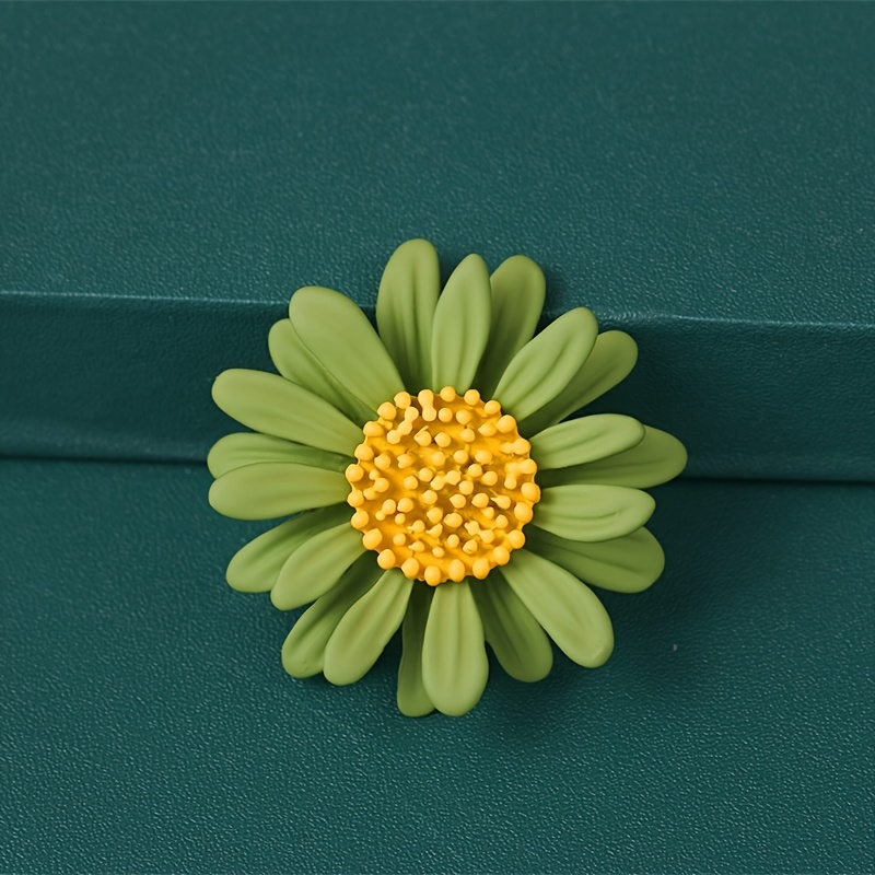 Fashion Brooches Daisy Flower Enamel Pin Women's Brooches Pins Bouquet  Clothes Jewelry Gift For Women Dress