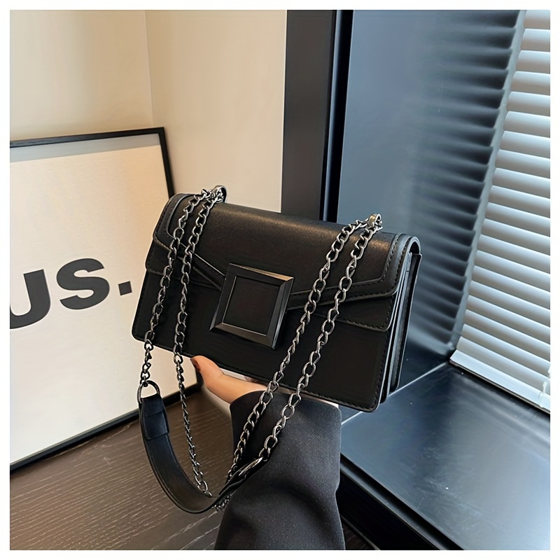 Black Contrast-stitched Fashionable Pu Square Bag With Metal Chain