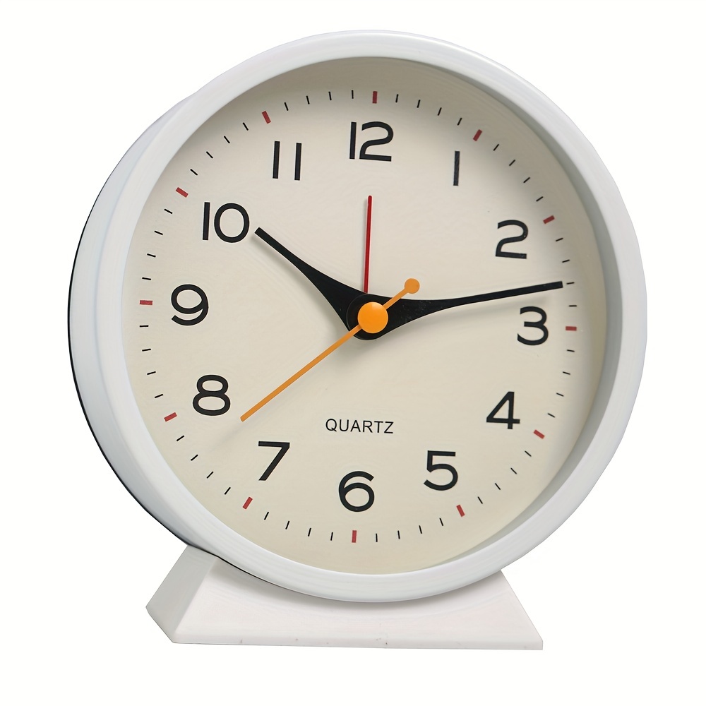 Peakeep - Reloj despertador analógico retro 4 a baterías, pequeño reloj de  noche silencioso