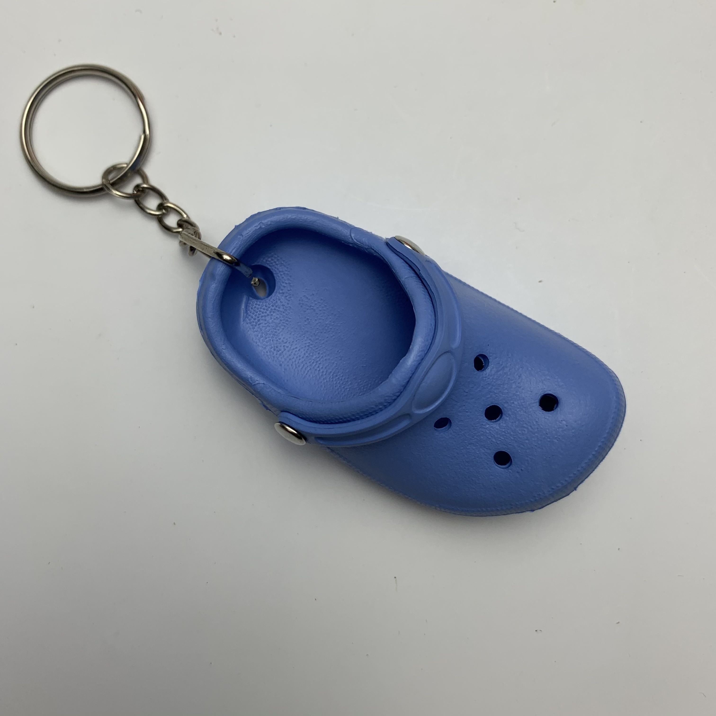 1pcs/4pcs Luggage Tag Hole Keychain PVC Shoe Charms Decoration Cute Soft Key Chain Ring,Temu