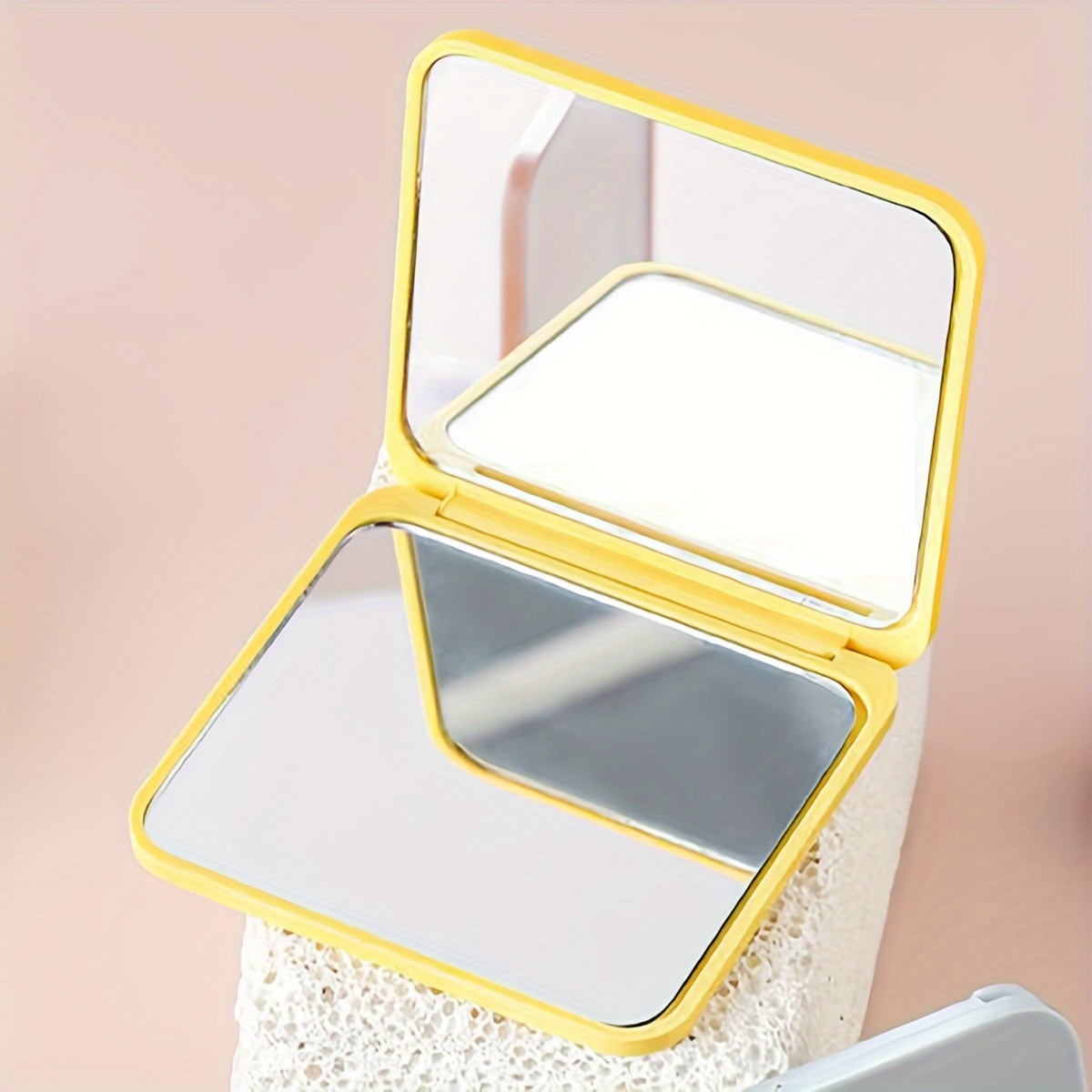 1pc Miroir De Maquillage Pliable Compact À Double Face Rond Miroir De  Retouche Cosmétique De Style Simple Miroir De Beauté Portable Pour Fête  Voyage Camping Extérieur - Temu France