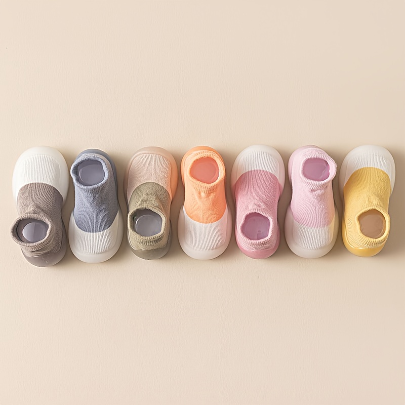  FURONGWANG6777BB Calzado para bebés y niñas con suela de  poliuretano para recién nacidos, calcetines antideslizantes (color: 5,  tamaño: 12-18 meses) : Ropa, Zapatos y Joyería