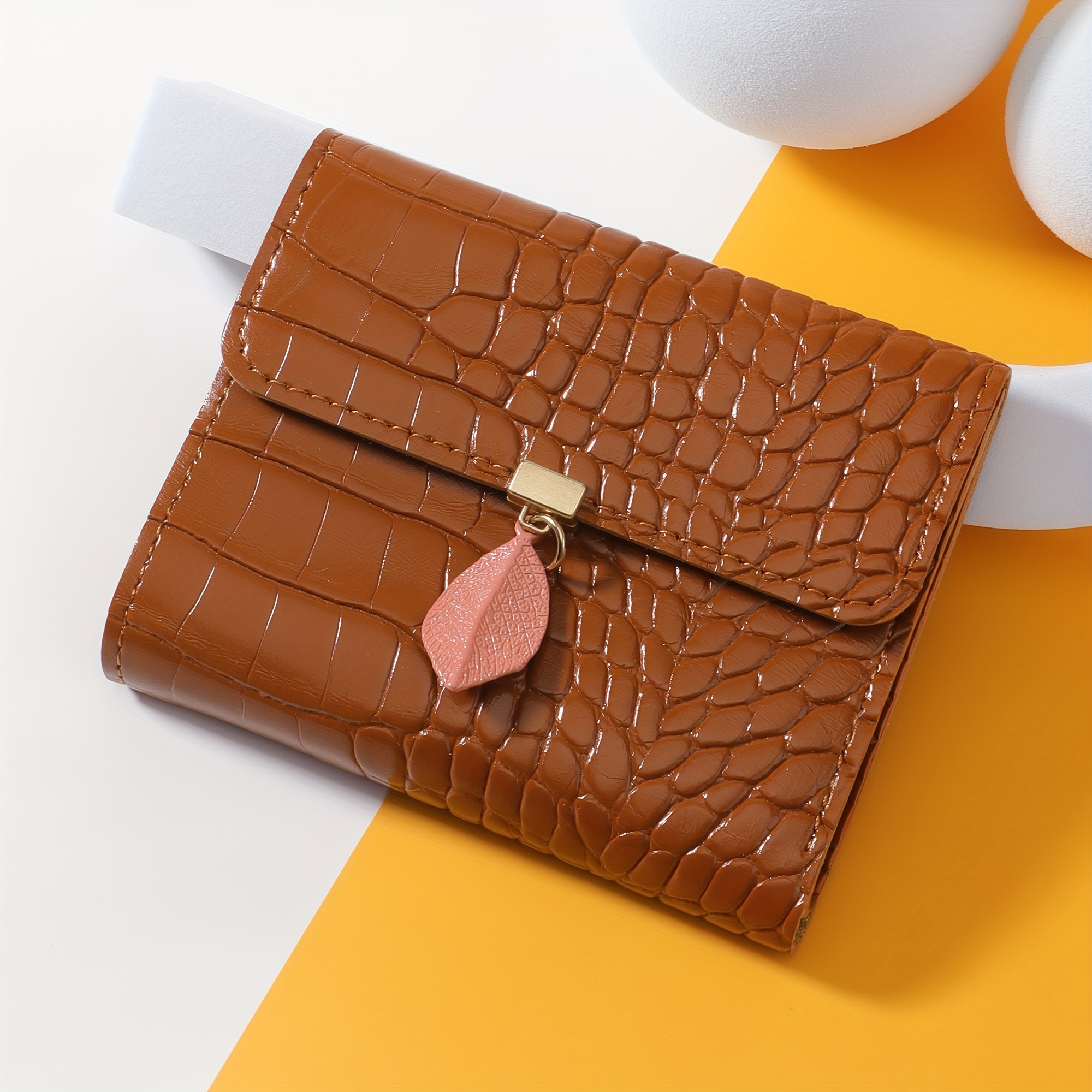 Fashionable And Elegant Crocodile-patterned Simple Short Wallet