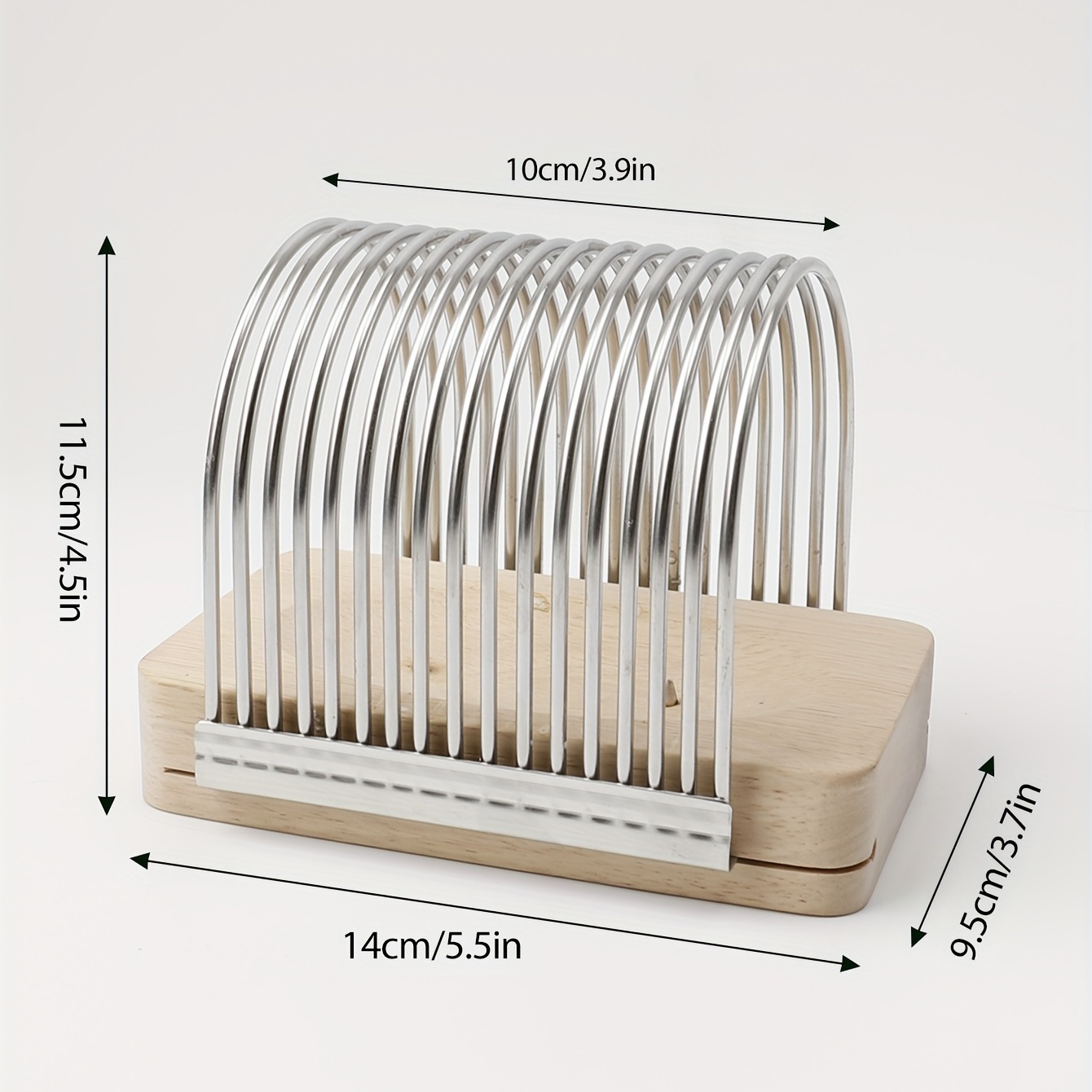 Manual bread slicer