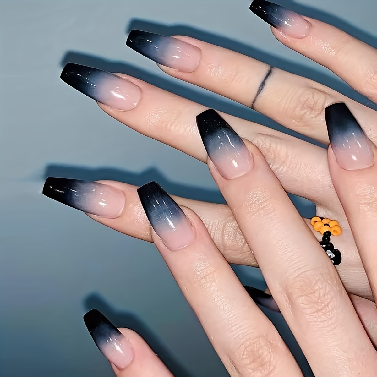 black and grey ombre nails