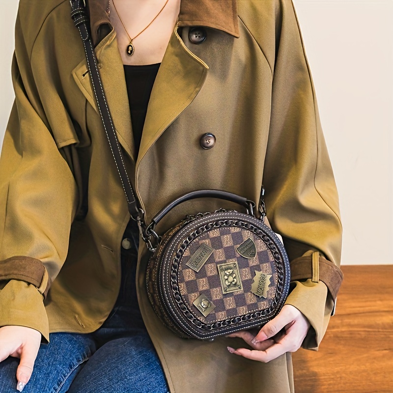 Chain & Badge Decor Circle Bag, Geometric Graphic Shoulder Bag, Vintage Top  Handle Purse For Women - Temu