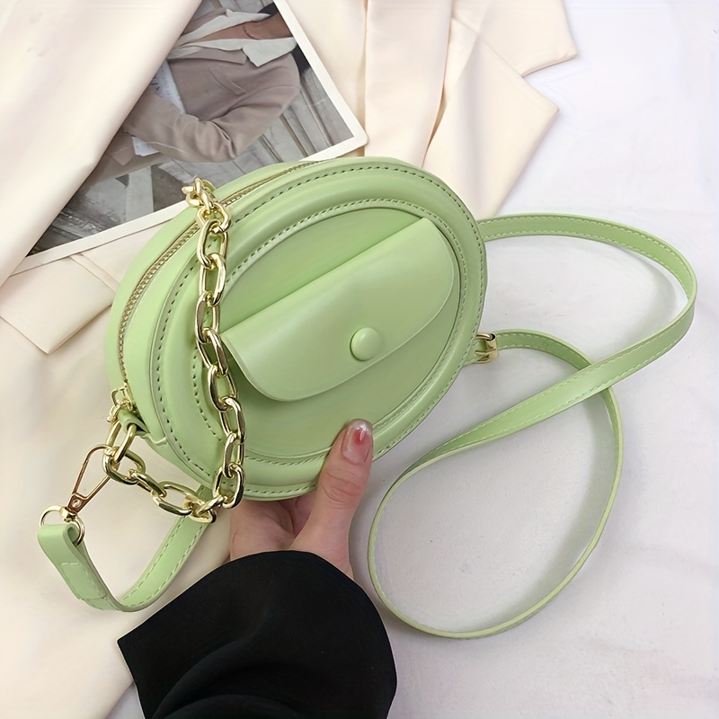 Design A New Fashion Crossbody Bag For Niche Girls, And Carry A Small Round  Bag.