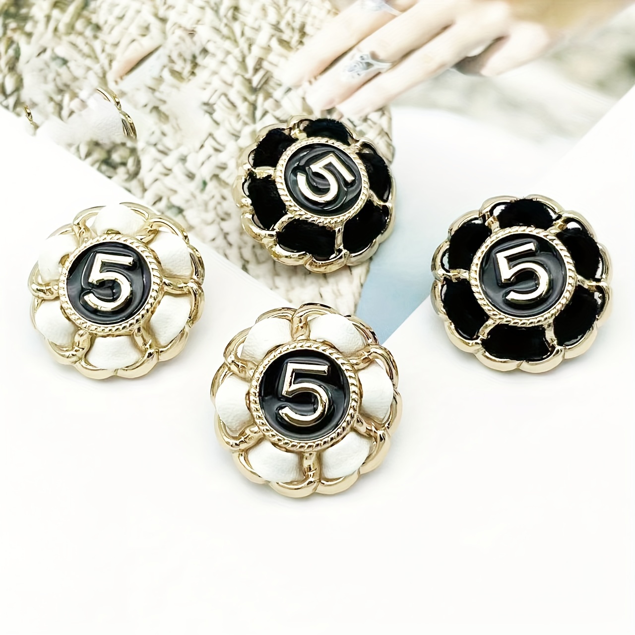 Golden Metal Buttons Sweater Shire Buttons High end Clothing