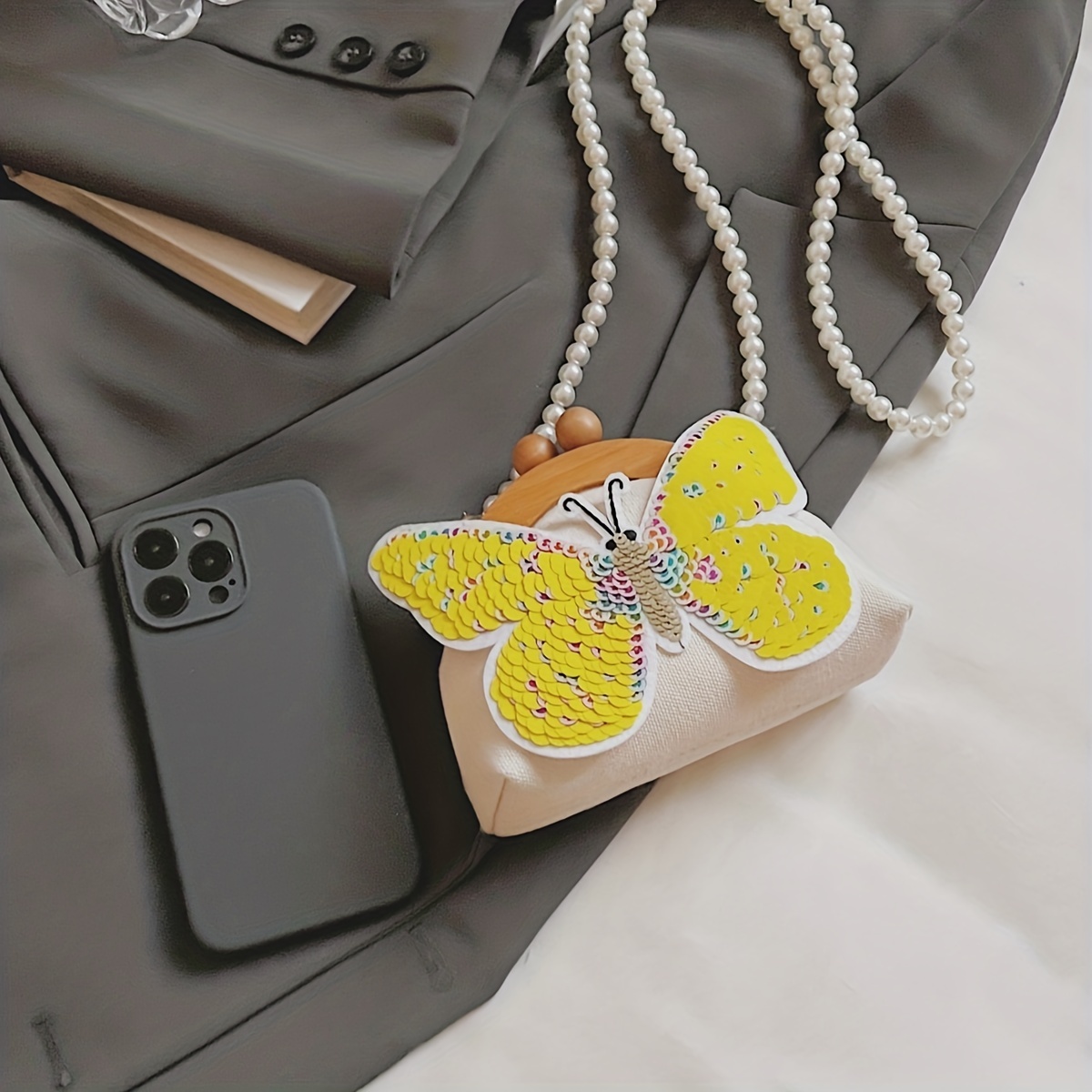 Ladies Fashion Butterfly Chain Decor Shoulder Bag