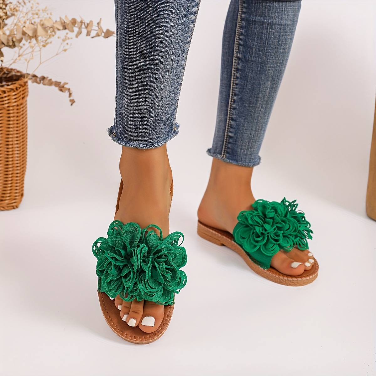 Women's Flat Slide Sandals Lightweight Slip On Shoes