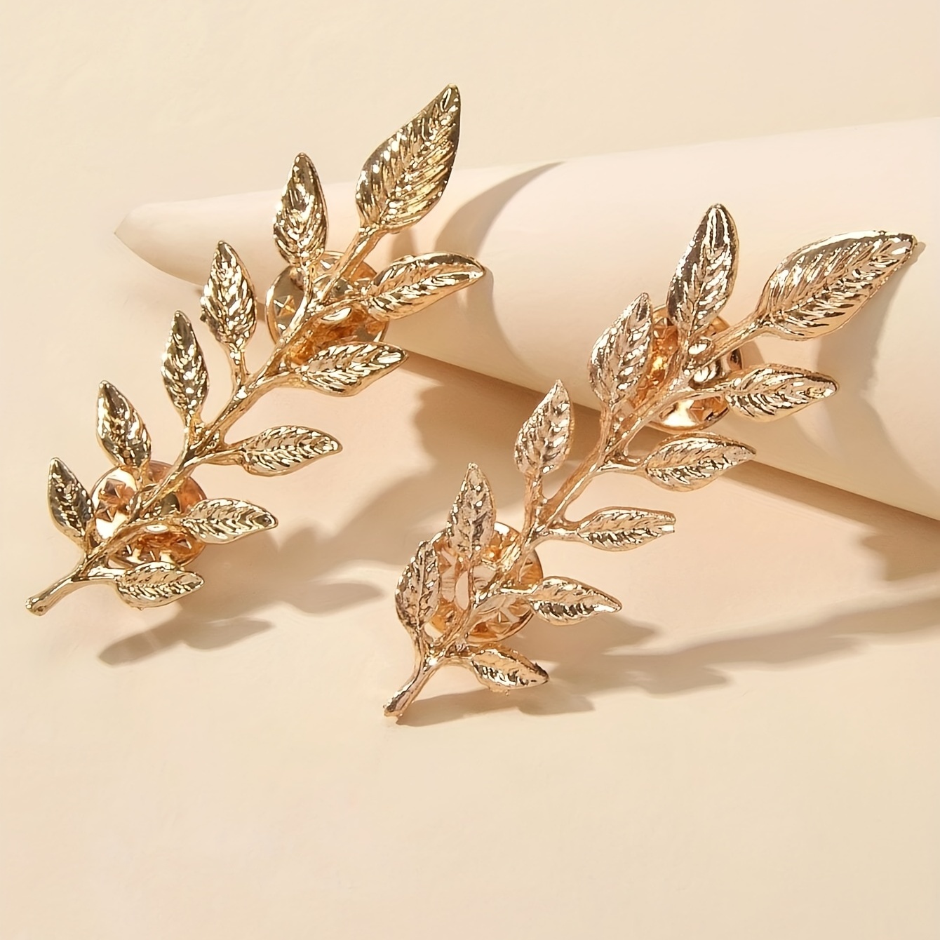 Vintage Style Leaf Shape Metal Brooch Pin