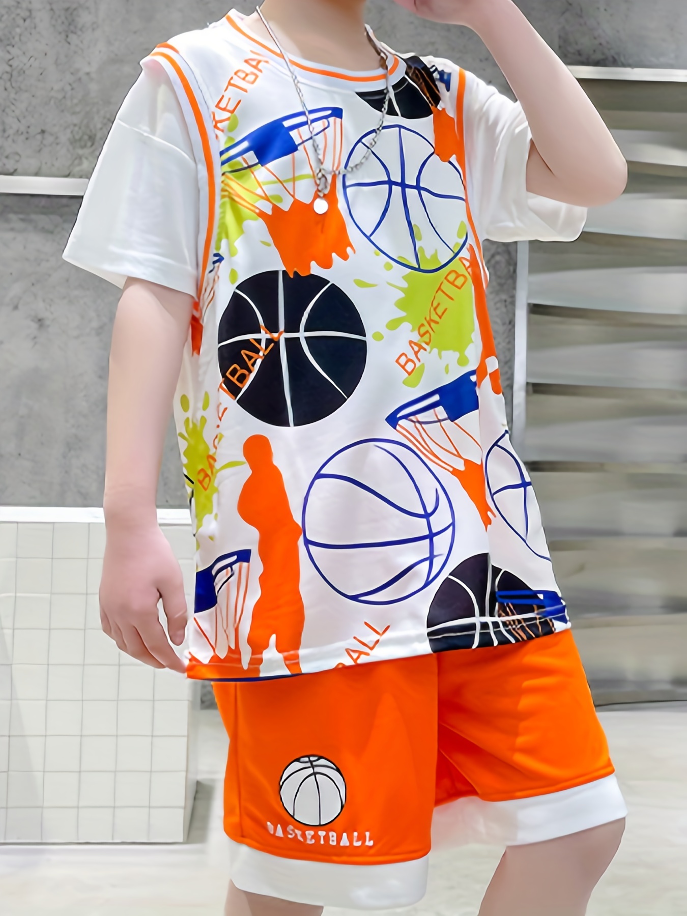 Boys Round Neck Short Sleeve T-Shirt Top & Shorts 2pcs Set Graffiti Buckle  Basket Print Basketball Tracksuit Quick Dry Workout Casual Kids Clothes