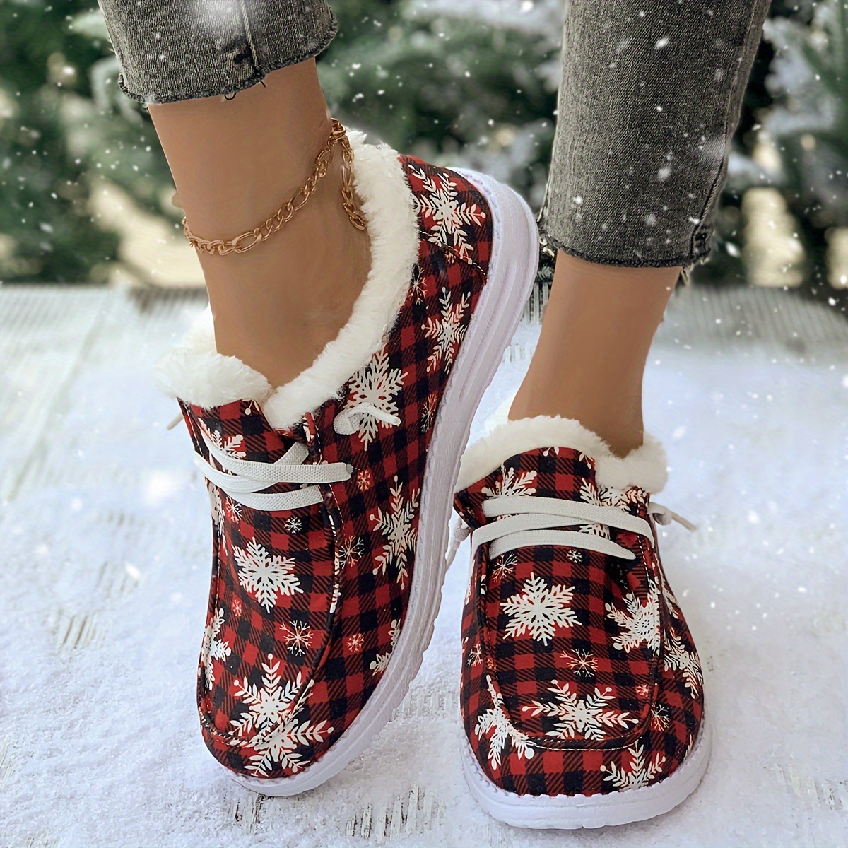

Women's Christmas Snowflake Pattern Shoes, Plaid Plush Lined Slip On Canvas Shoes, Winter Warm Low Top Loafers