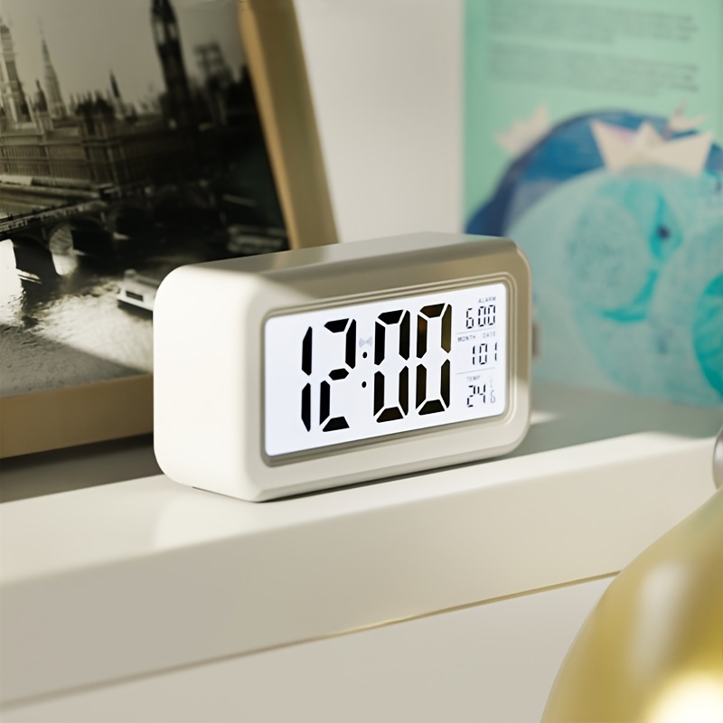 1pc Einfacher Wecker Digitaluhr, Lcd Snooze Beleuchtetes