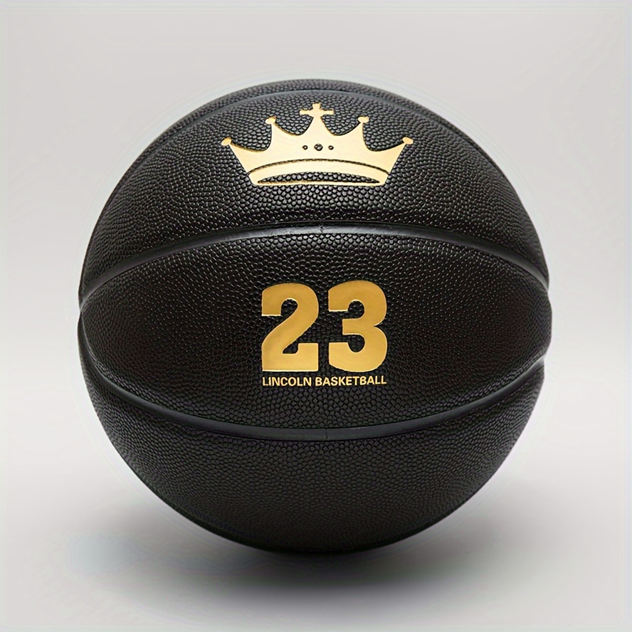 

Un Ballon De Basket Taille 7 Pour Hommes Et Femmes, Pour Une Utilisation En Intérieur Et En Extérieur
