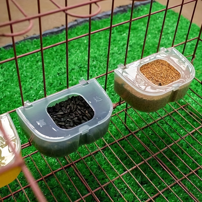 

1pc Anti Scattering Food Box, Carrier Food Box, Parrot Food Trough, Bird Breeding Cage Hanging Box